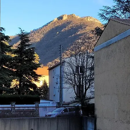 Grand Confortable Jusqu'a 4 Personnes Appartement