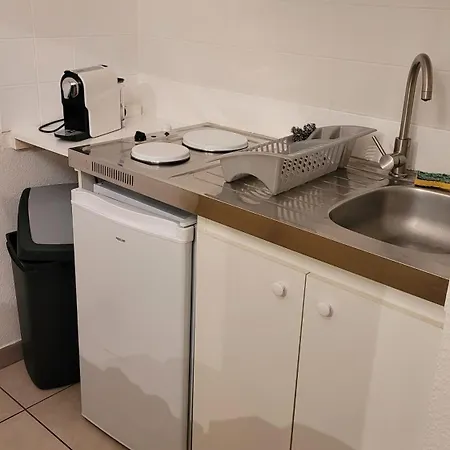 Grand Confortable Jusqu'a 4 Personnes *