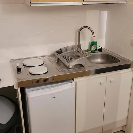 Apartment Grand Confortable Jusqu'a 4 Personnes *