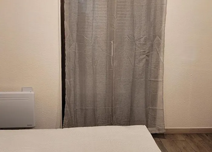 Grand Confortable Jusqu'a 4 Personnes Lejlighed