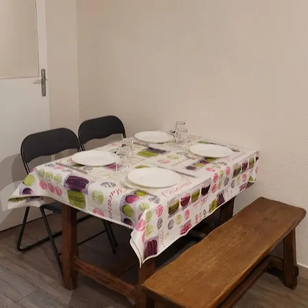 Grand Confortable Jusqu'a 4 Personnes Apartamento