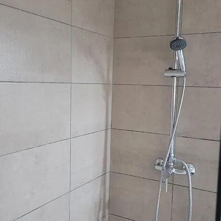 דירה Grand Confortable Jusqu'a 4 Personnes דינייה-לה-בן