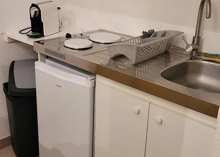 Grand Confortable Jusqu'a 4 Personnes *